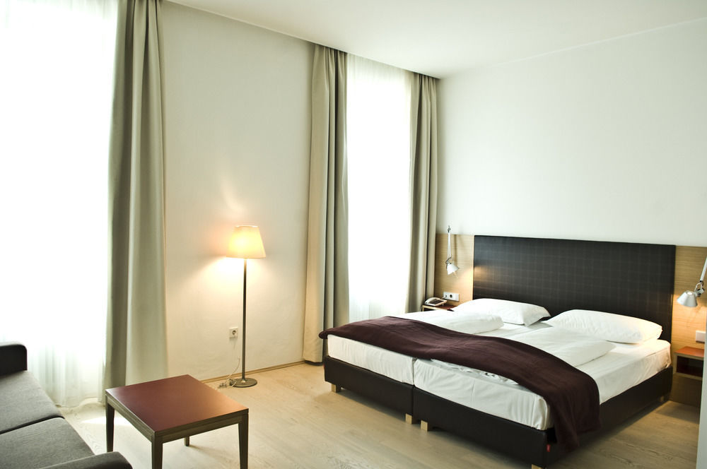 Hotel Stiegl Scala Болзано Екстериор снимка