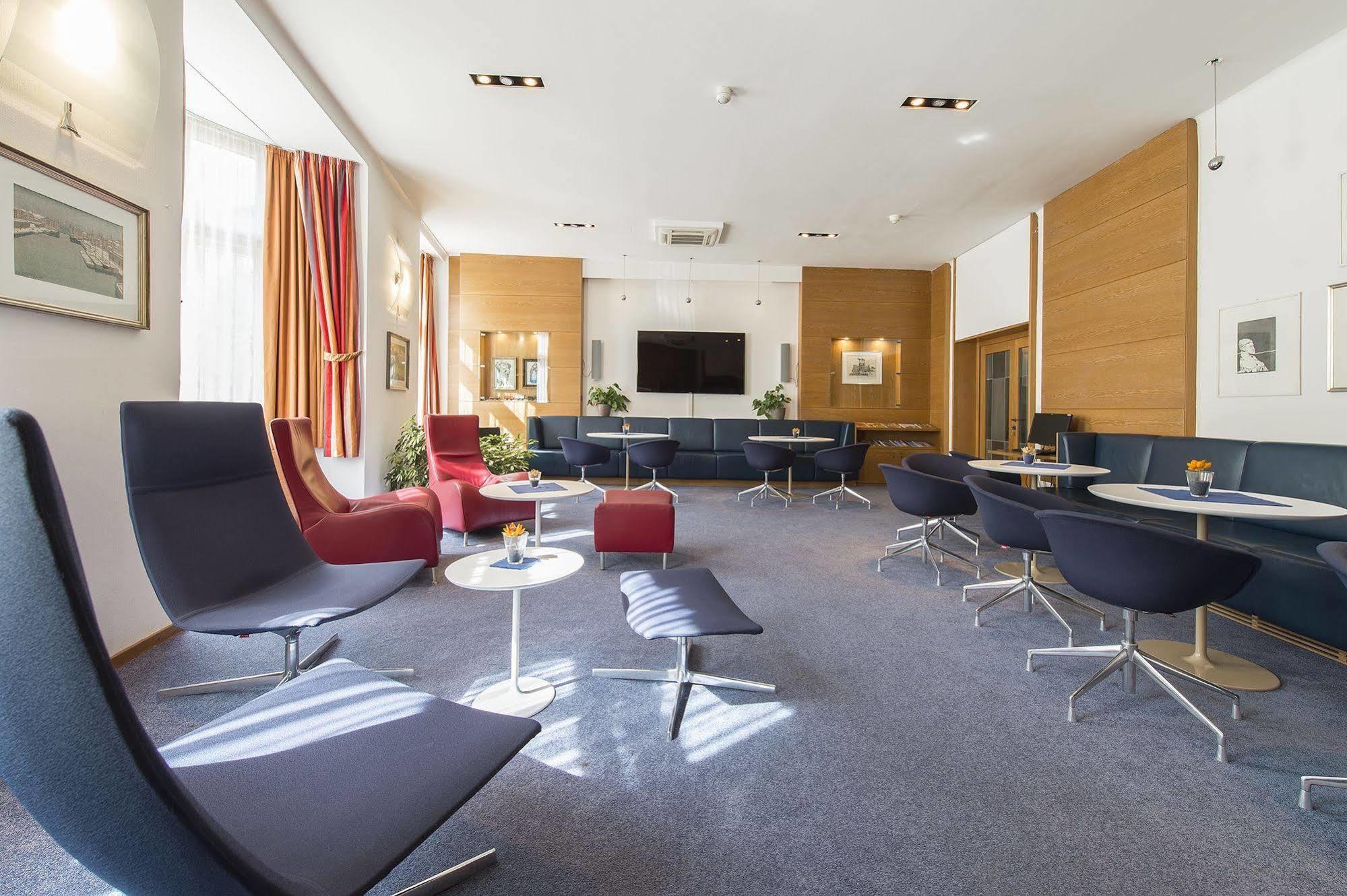 Hotel Stiegl Scala Болзано Екстериор снимка