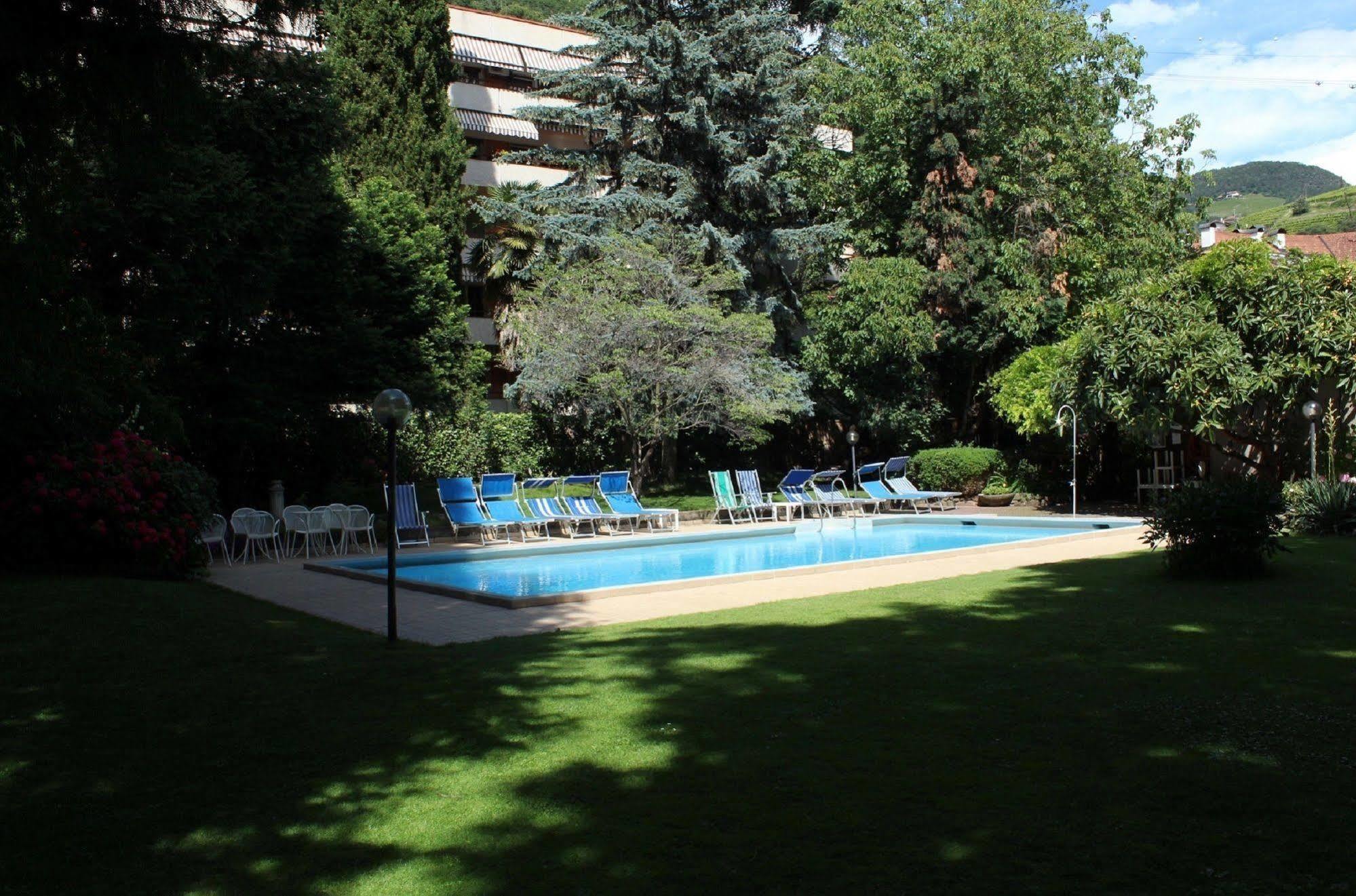 Hotel Stiegl Scala Болзано Екстериор снимка