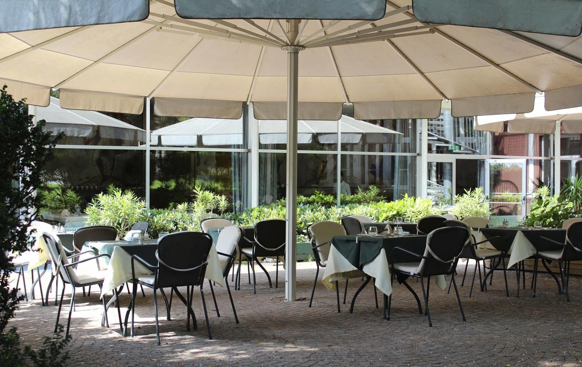 Hotel Stiegl Scala Болзано Екстериор снимка